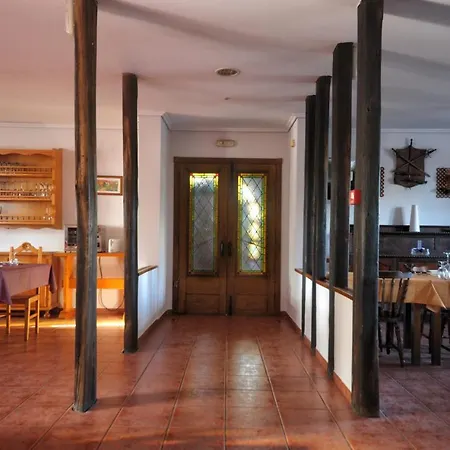 Hotel Hotel Mar De Queo 2*